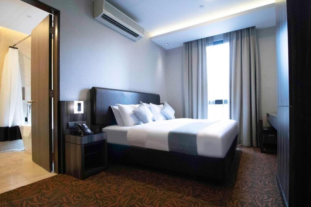 Hotel NuVe Stellar Singapore Esterno foto