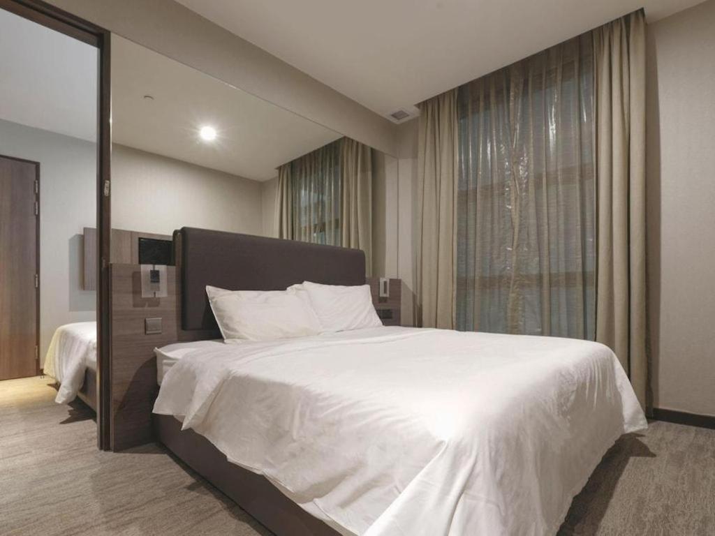Hotel NuVe Stellar Singapore Esterno foto